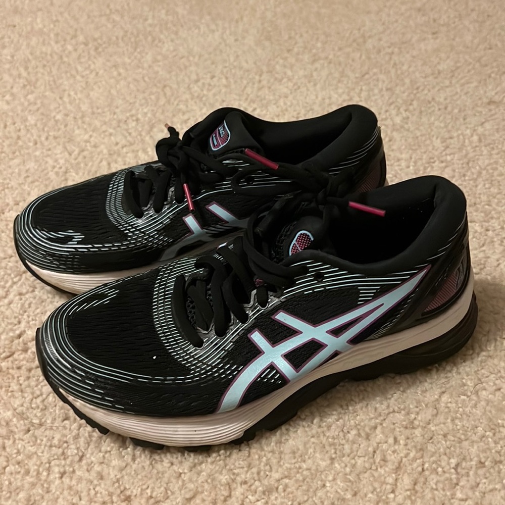 Asics gel nimbus 21 women’s sneakers
